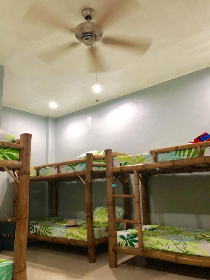 Lionfish Backpackers Malapascua (Adults Only) Hostel ภายนอก รูปภาพ