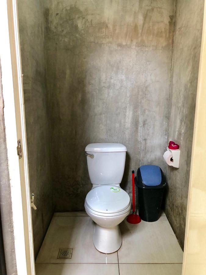Lionfish Backpackers Malapascua (Adults Only) Hostel ภายนอก รูปภาพ
