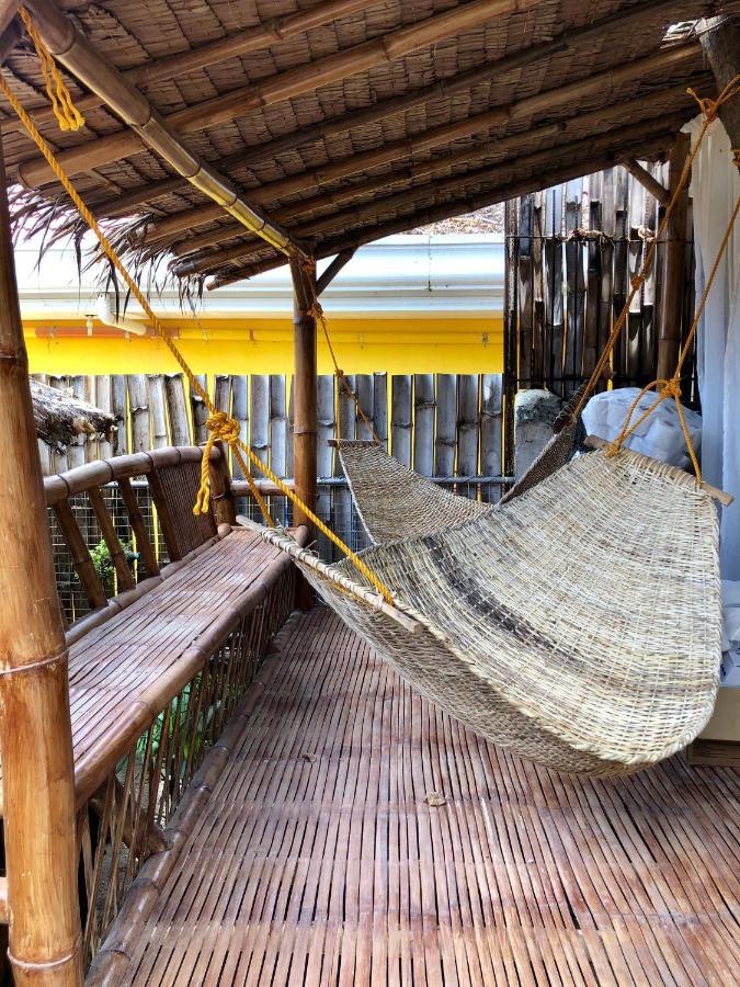 Lionfish Backpackers Malapascua (Adults Only) Hostel ภายนอก รูปภาพ