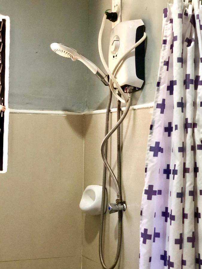 Lionfish Backpackers Malapascua (Adults Only) Hostel ภายนอก รูปภาพ