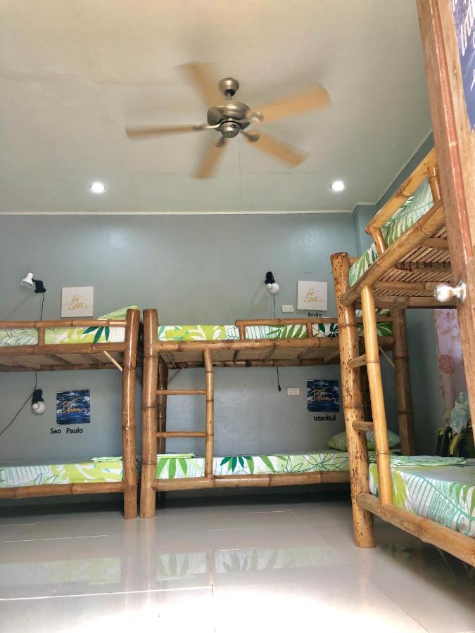 Lionfish Backpackers Malapascua (Adults Only) Hostel ภายนอก รูปภาพ