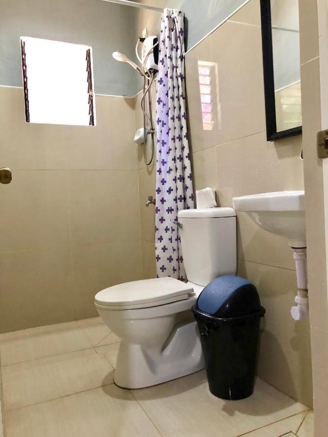 Lionfish Backpackers Malapascua (Adults Only) Hostel ภายนอก รูปภาพ